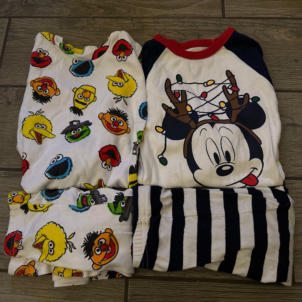 Gap and Sesame Street - Boys PJ set